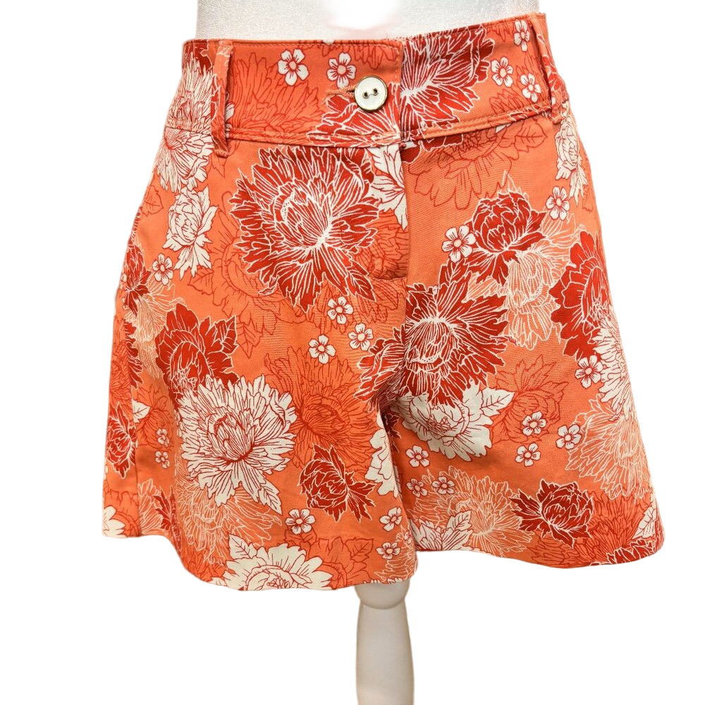 Isaac Mizrahi Tailored Coral Shorts, white & Red floral print, soft feel. size 6